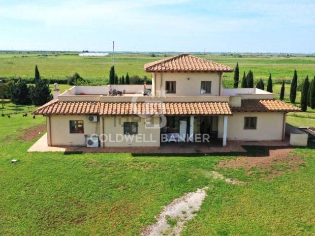 Case e ville in vendita di 405 m²