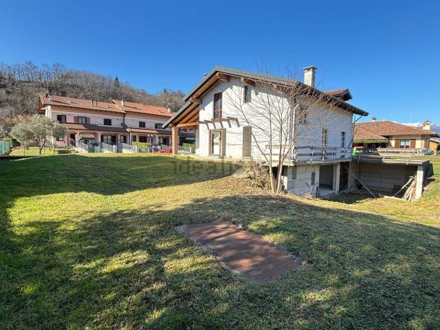 Case e ville in vendita di 405 m² in Viale Sant&apos Euseo
