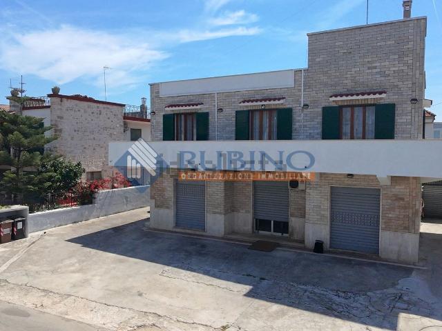 Case e ville in vendita di 405 m² in Contrada Padresergio