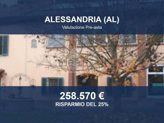 Case e ville in vendita di 407 m² in Via del Sabbione, 102