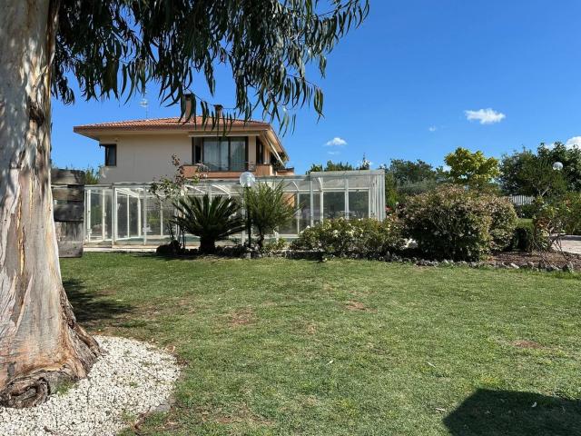 Case e ville in vendita di 407 m² in Via Selva, 1