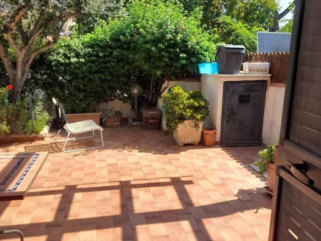 Case e ville in vendita di 40 m² in Via delle Aralie