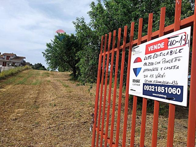 Case e ville in vendita di 40 m² in Via Pozzallesi d&apos America