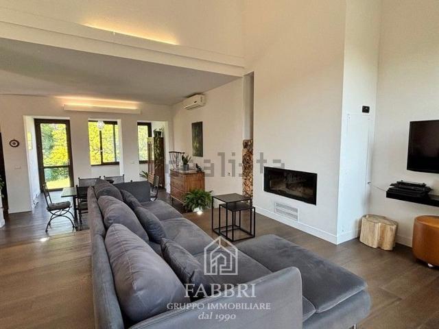 Case e ville in vendita di 410 m² in Via della Misericordia