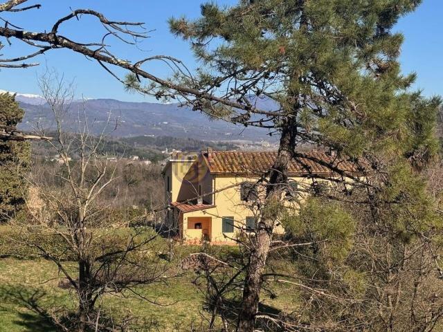 Case e ville in vendita di 412 m²