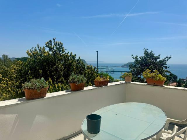 Case e ville in vendita di 412 m² in Via San Gennaro Agnano, 68