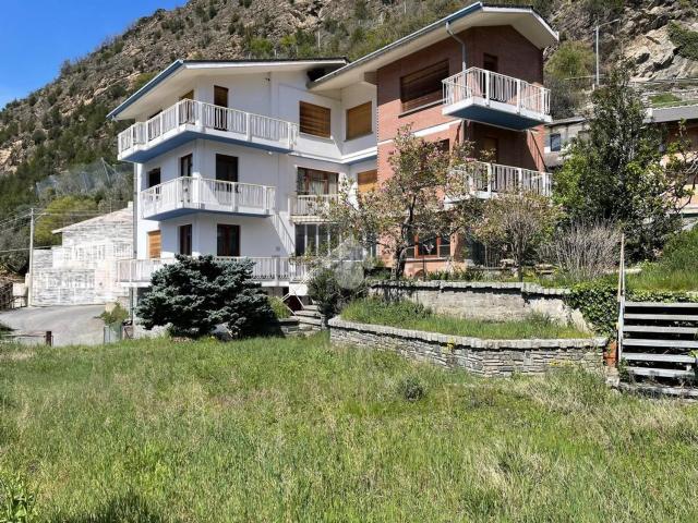 Case e ville in vendita di 414 m² in Via Pampalù