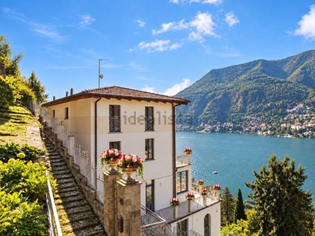Case e ville in vendita di 416 m²