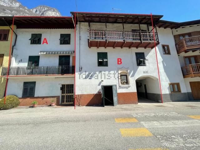 Case e ville in vendita di 416 m² in Località Serafini, 13