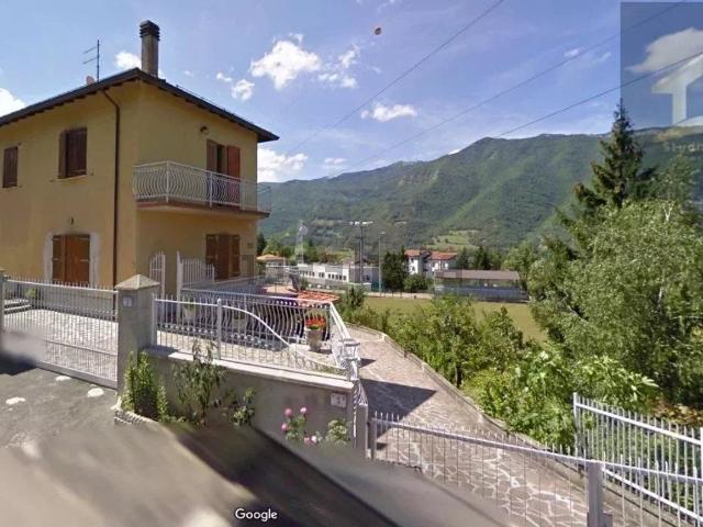 Case e ville in vendita di 417 m²