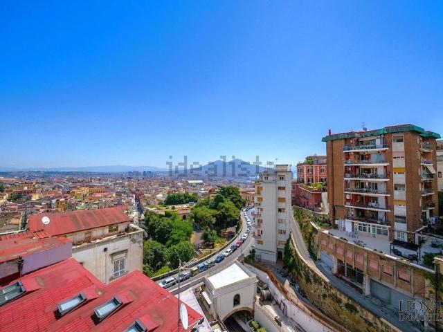 Case e ville in vendita di 418 m² in Corso Vittorio Emanuele