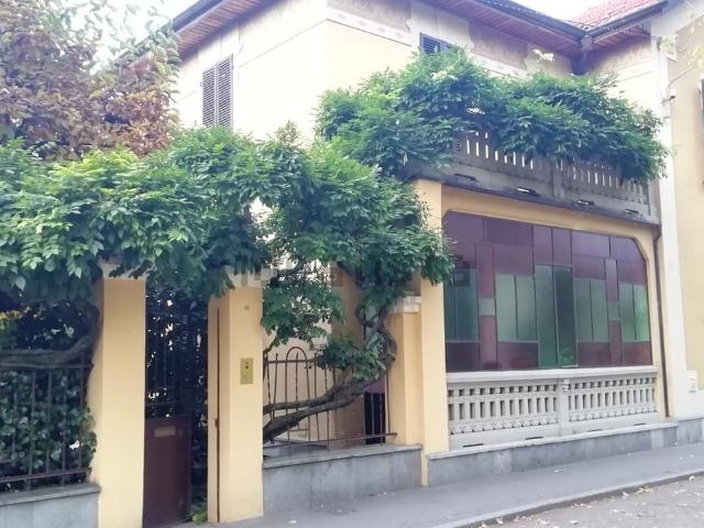Case e ville in vendita di 419 m² in Via Brigata Cagliari, 17