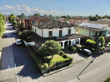 Case e ville in vendita di 419 m² in Via San Carlo Borromeo, 1