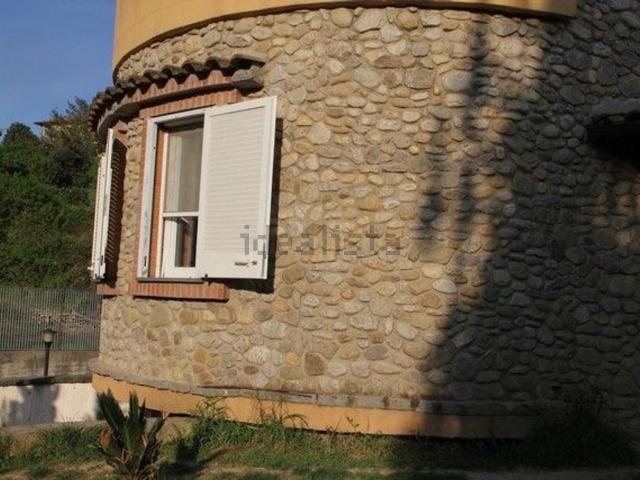 Case e ville in vendita di 420 m²