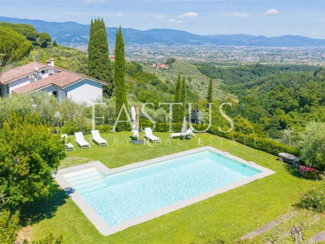 Case e ville in vendita di 420 m²