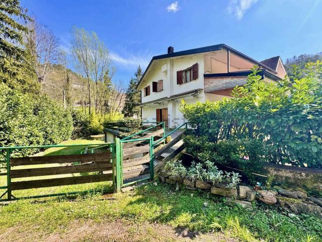 Case e ville in vendita di 420 m²