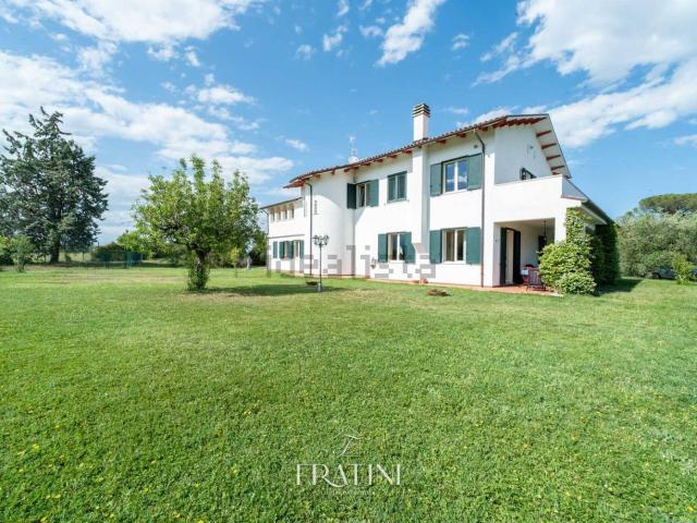 Case e ville in vendita di 420 m²