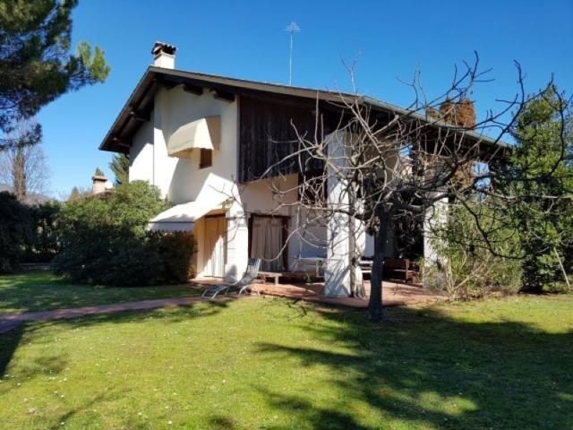 Case e ville in vendita di 420 m²