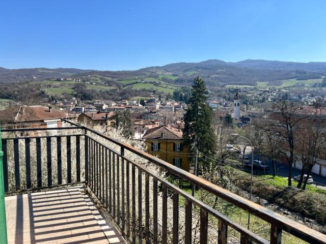 Case e ville in vendita di 420 m² in Via dell&apos  Apparizione