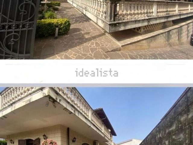Case e ville in vendita di 420 m² in Via Monte Pellegrino