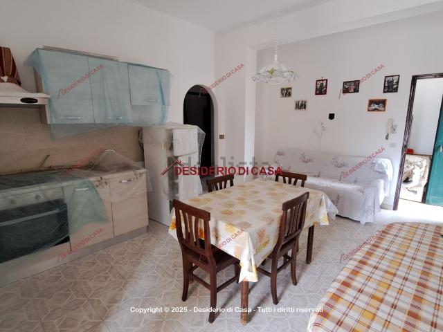 Case e ville in vendita di 420 m² in Via Madonna del Ponte, 57