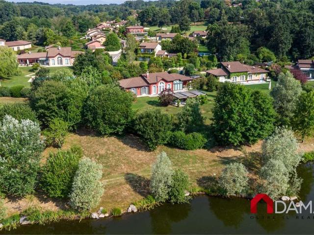 Case e ville in vendita di 420 m² in Via San Isidoro