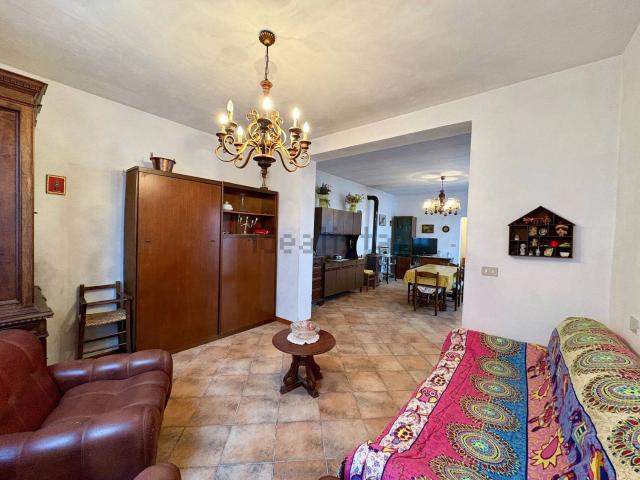 Case e ville in vendita di 420 m² in Località Le Caselle, 55