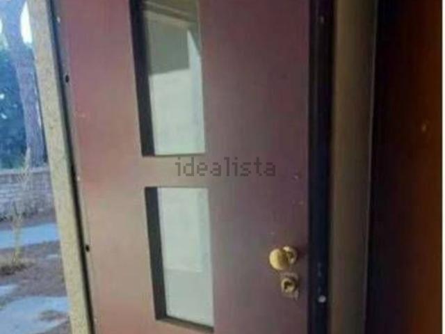 Case e ville in vendita di 422 m² in Circonvallazione dalla Chiesa, 95