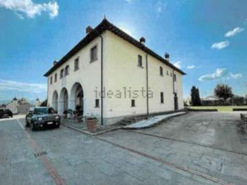 Case e ville in vendita di 425 m² in Via di Giramonte, 73