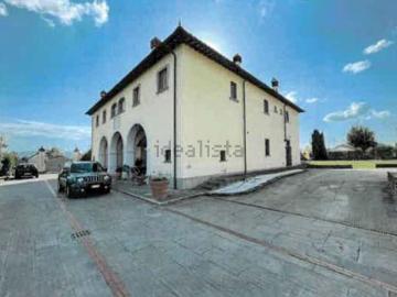 Case e ville in vendita di 425 m² in Via di Giramonte, 73