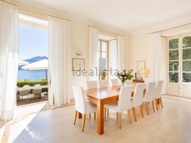 Case e ville in vendita di 426 m² in Via Nazionale