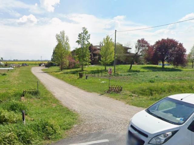 Case e ville in vendita di 427 m² in Via degli Estensi