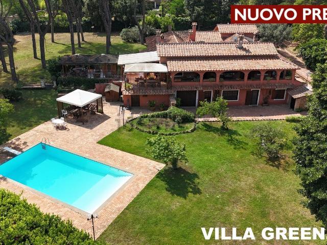 Case e ville in vendita di 428 m² in Via Bernardino Bolasco, 95