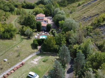 Case e ville in vendita di 429 m² in Via Mercatale Settefonti, 1