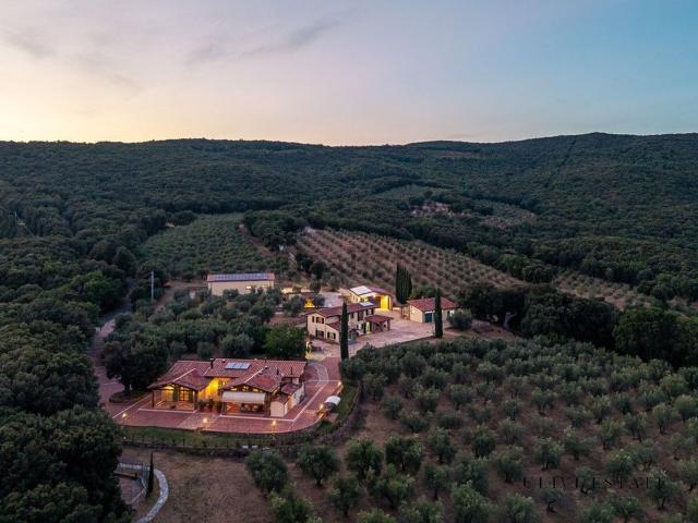 Case e ville in vendita di 430 m²