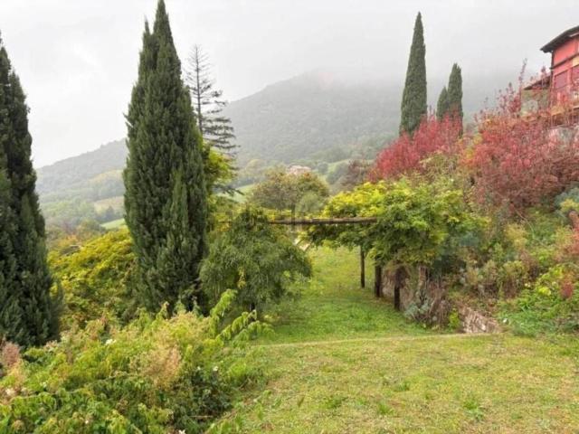 Case e ville in vendita di 430 m² in Via Chiesa Teolo, 18