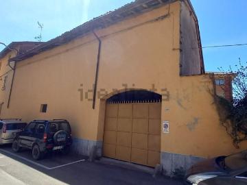 Case e ville in vendita di 430 m² in Via Andrea Dellavalle, 24