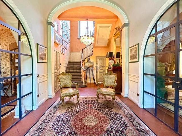 Case e ville in vendita di 430 m² in Via di Ramini, 27
