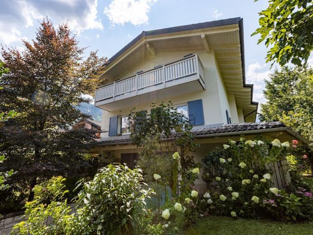 Case e ville in vendita di 430 m² in Via Eugenio Prati