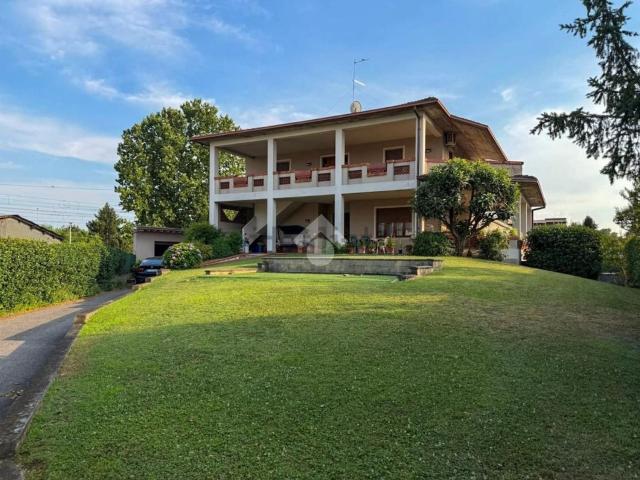 Case e ville in vendita di 430 m² in Via Moretto, 59