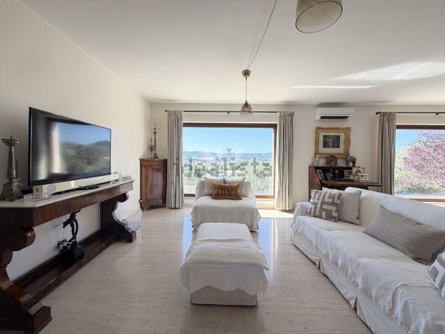 Case e ville in vendita di 430 m² in Contrada Cataniello, 7