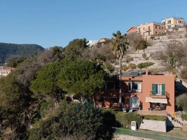 Case e ville in vendita di 430 m² in Piazzale Rosselli