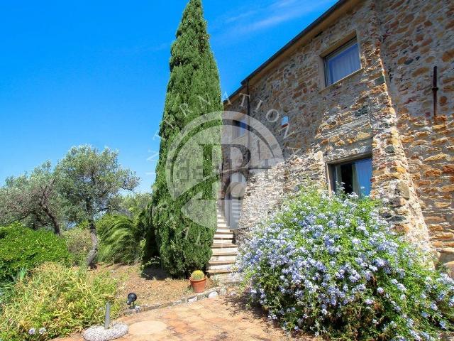 Case e ville in vendita di 431 m²