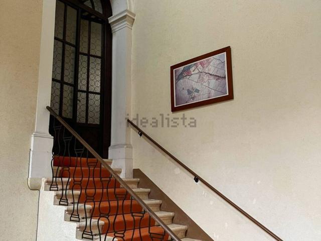 Case e ville in vendita di 432 m² in Via Bartolomeo Bizio, 2