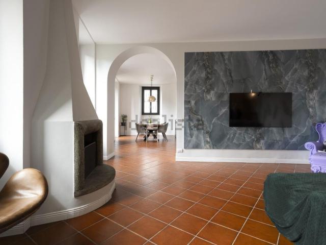 Case e ville in vendita di 433 m² in Via Garibaldi, 22