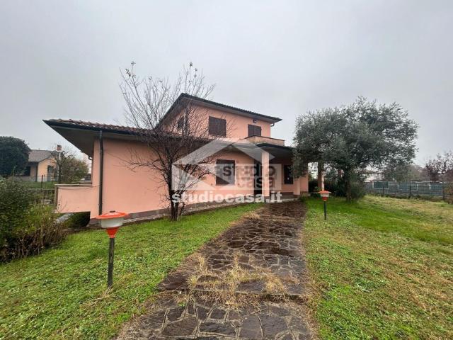 Case e ville in vendita di 435 m²