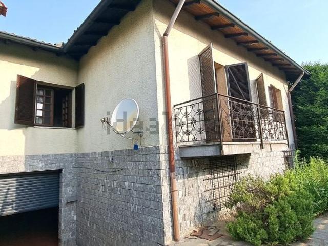 Case e ville in vendita di 435 m² in Via Guglielmo Marconi, 11