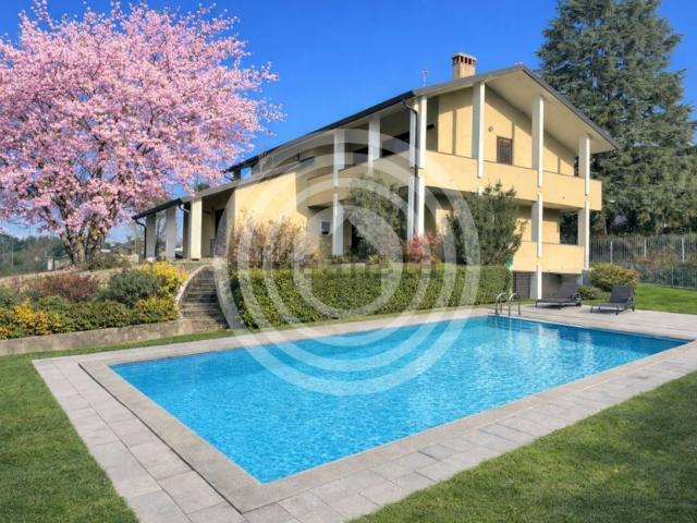 Case e ville in vendita di 435 m² in Via Pastore, 1