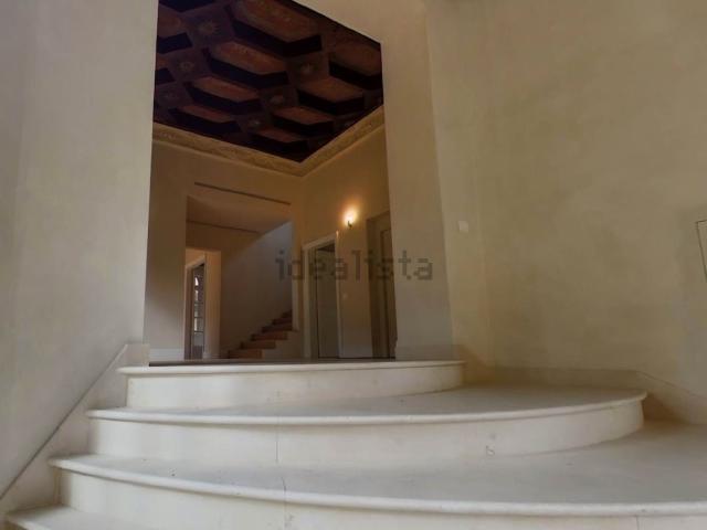 Case e ville in vendita di 436 m²