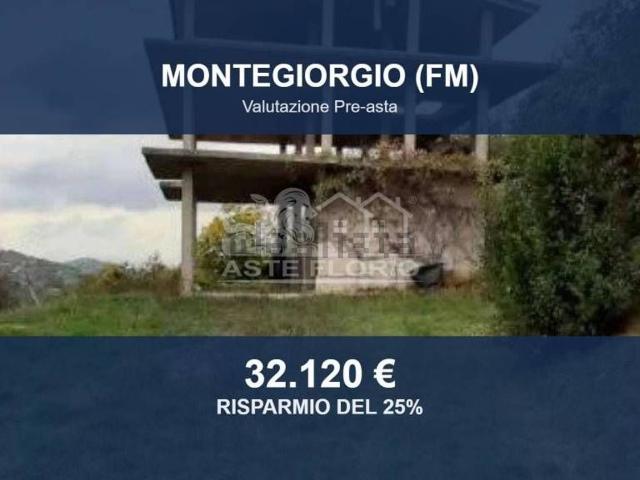 Case e ville in vendita di 438 m² in Via Madonna del Popolo